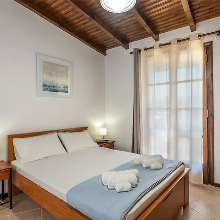 Diktamo House Apartment