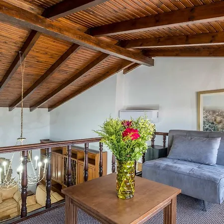 Diktamo House * Agia Marina